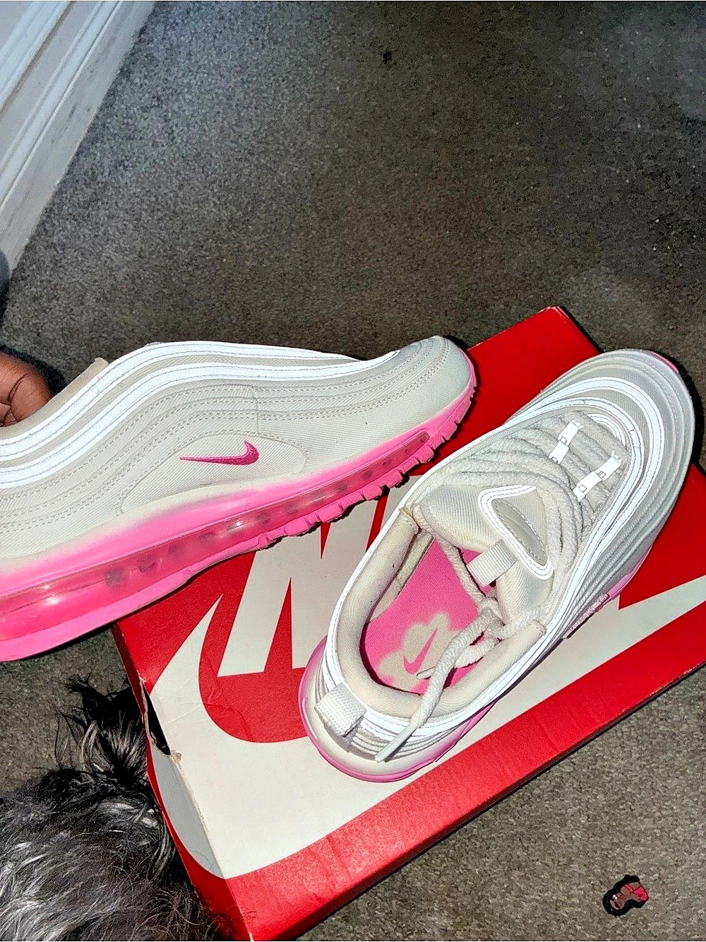 Nike Air Max 97 SE Chenille Swoosh Pink Foam Sneakers Gray & Pink US 10